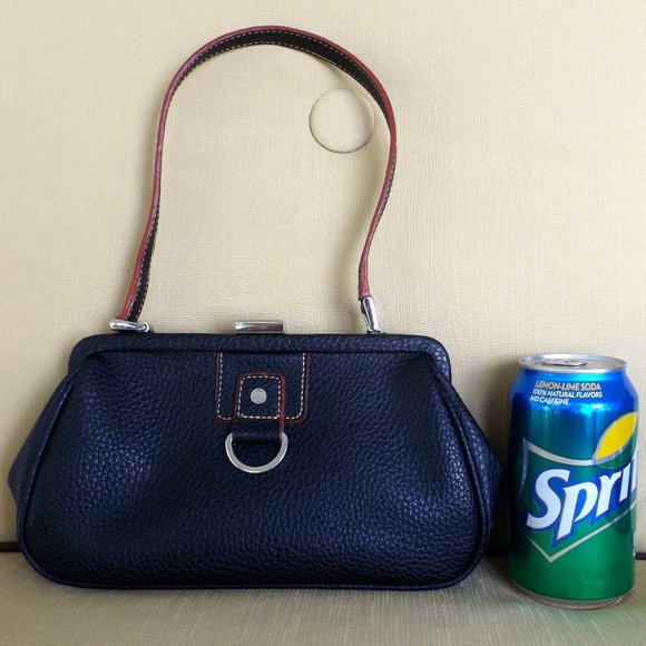 Tommy Hilfiger Small Black Bag, Faux Leather, Pebble Texture, EUC! - Picture 3 of 11